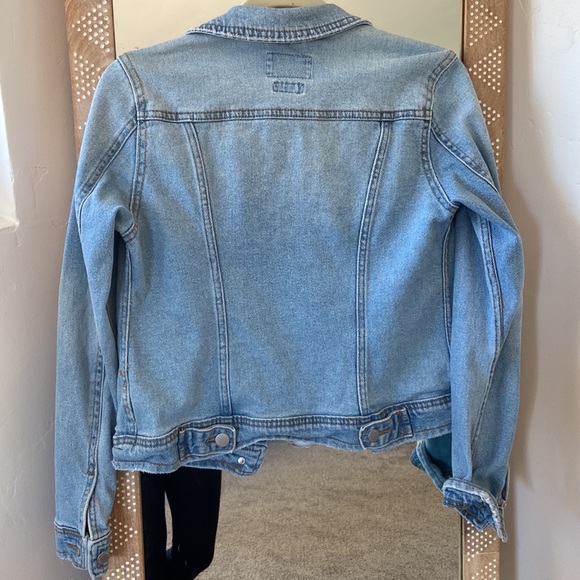 Jean jacket - Picture 5 of 5